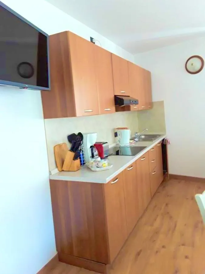 Comfortable Apartment In Prabione With Mountain View Campione del Garda Italia